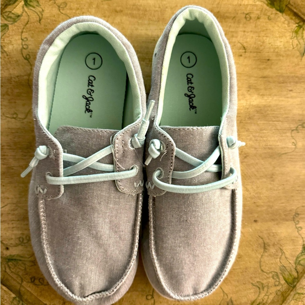 New canvas shoes